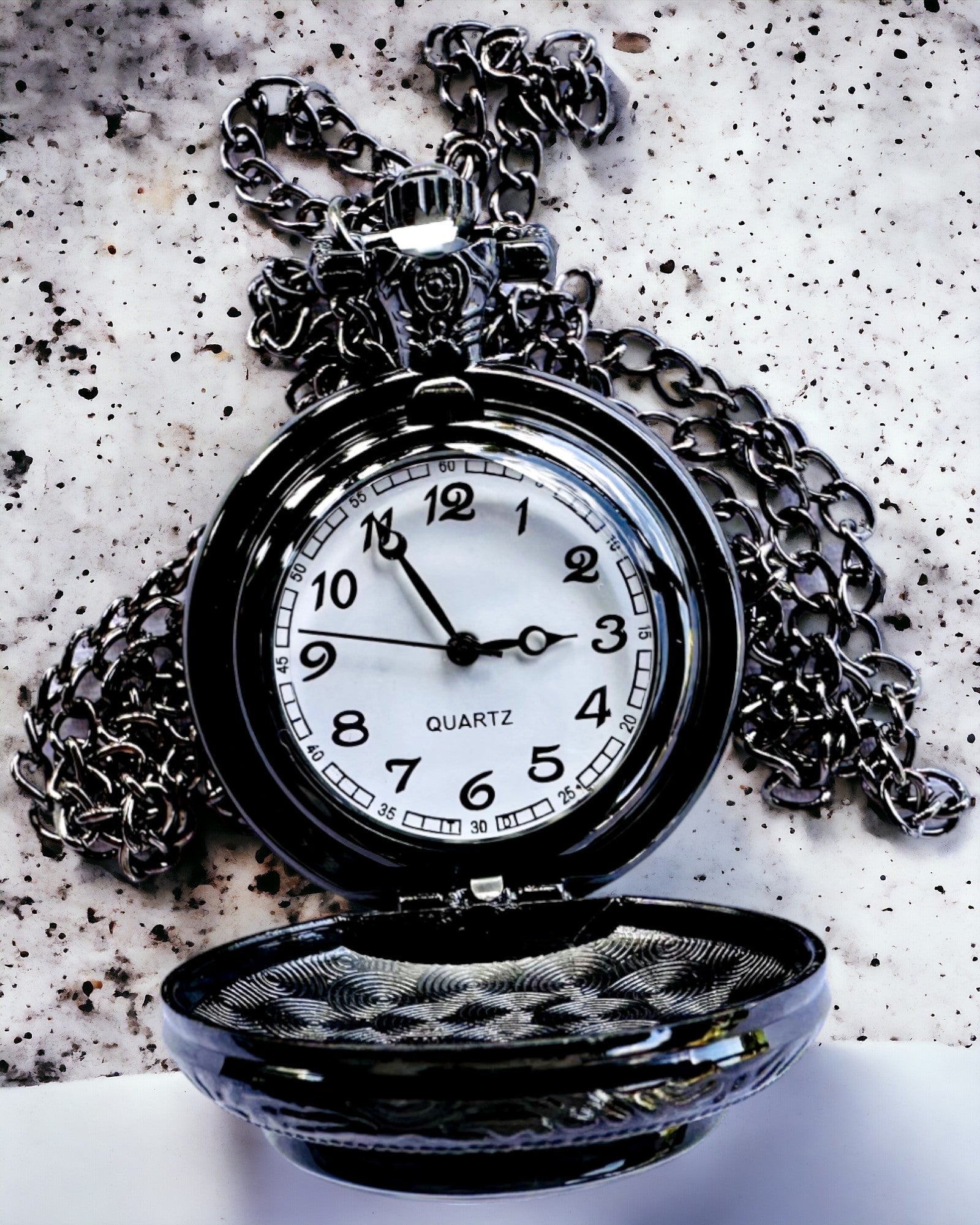 Orologio da tasca "Mystic Wolves" con opzione di personalizzazione con incisione