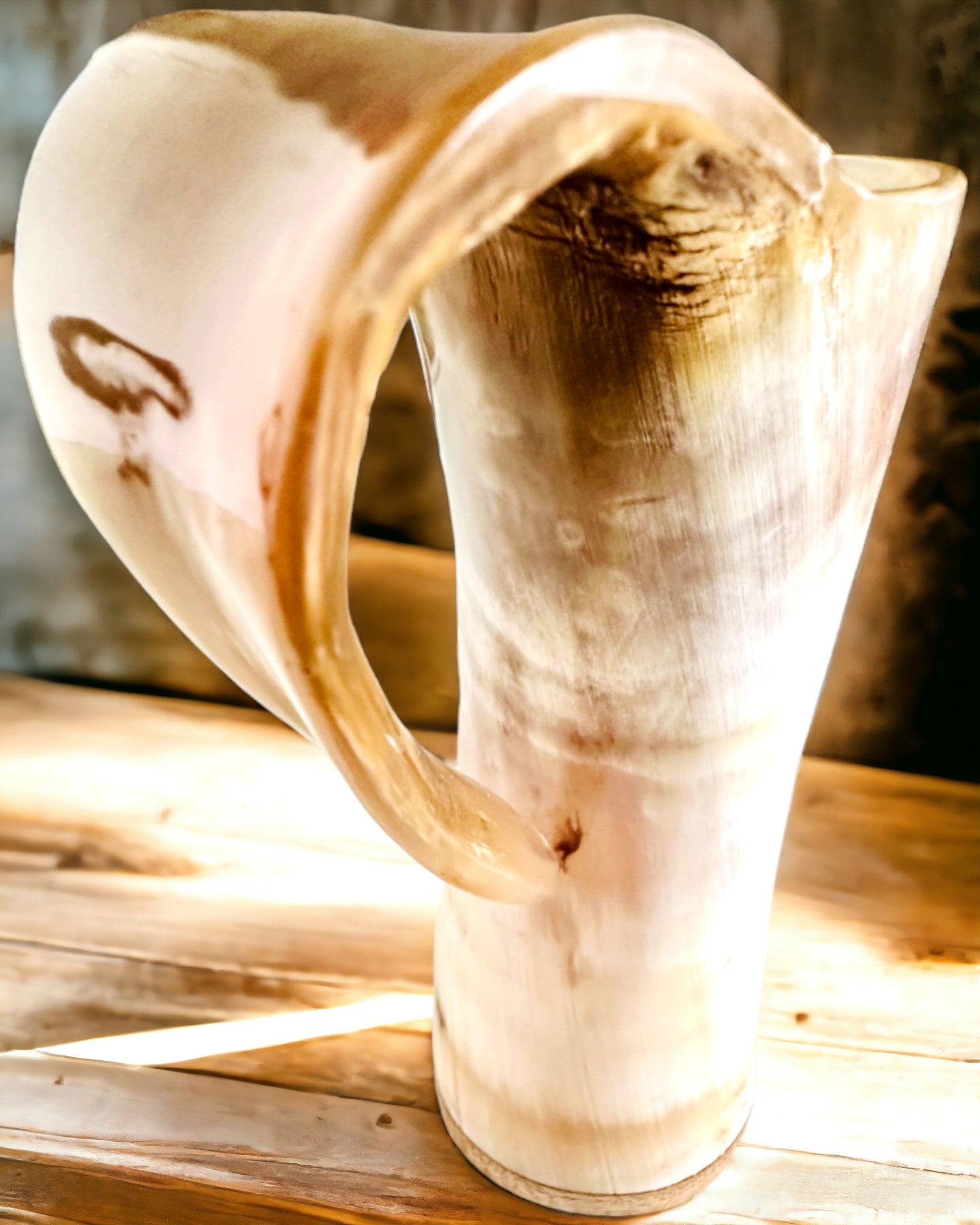 Boccale scolpito 'Majstersztyk' con possibilità di personalizzazione con incisione - 5 varianti di colore