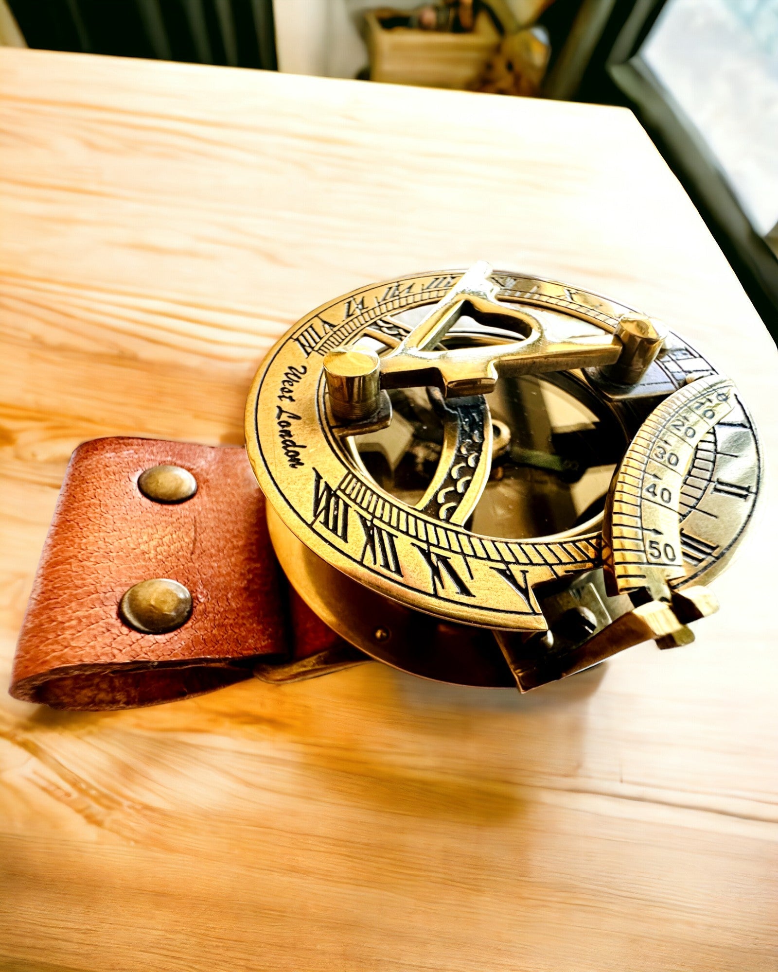 Orologio Solare "Antico Compasso", orologio da polso con bussola, possibilità di personalizzazione con incisione