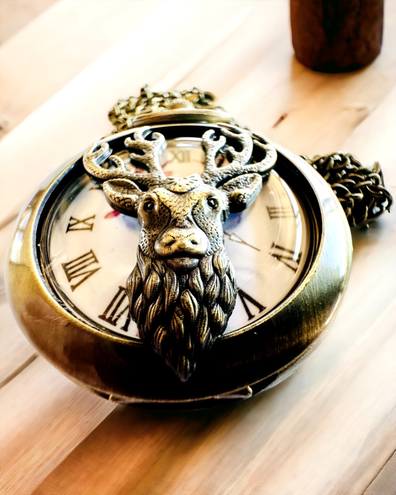 Orologio da tasca Guardiano della Foresta - Elegante orologio con motivo di cervo, possibilità di personalizzazione con incisione