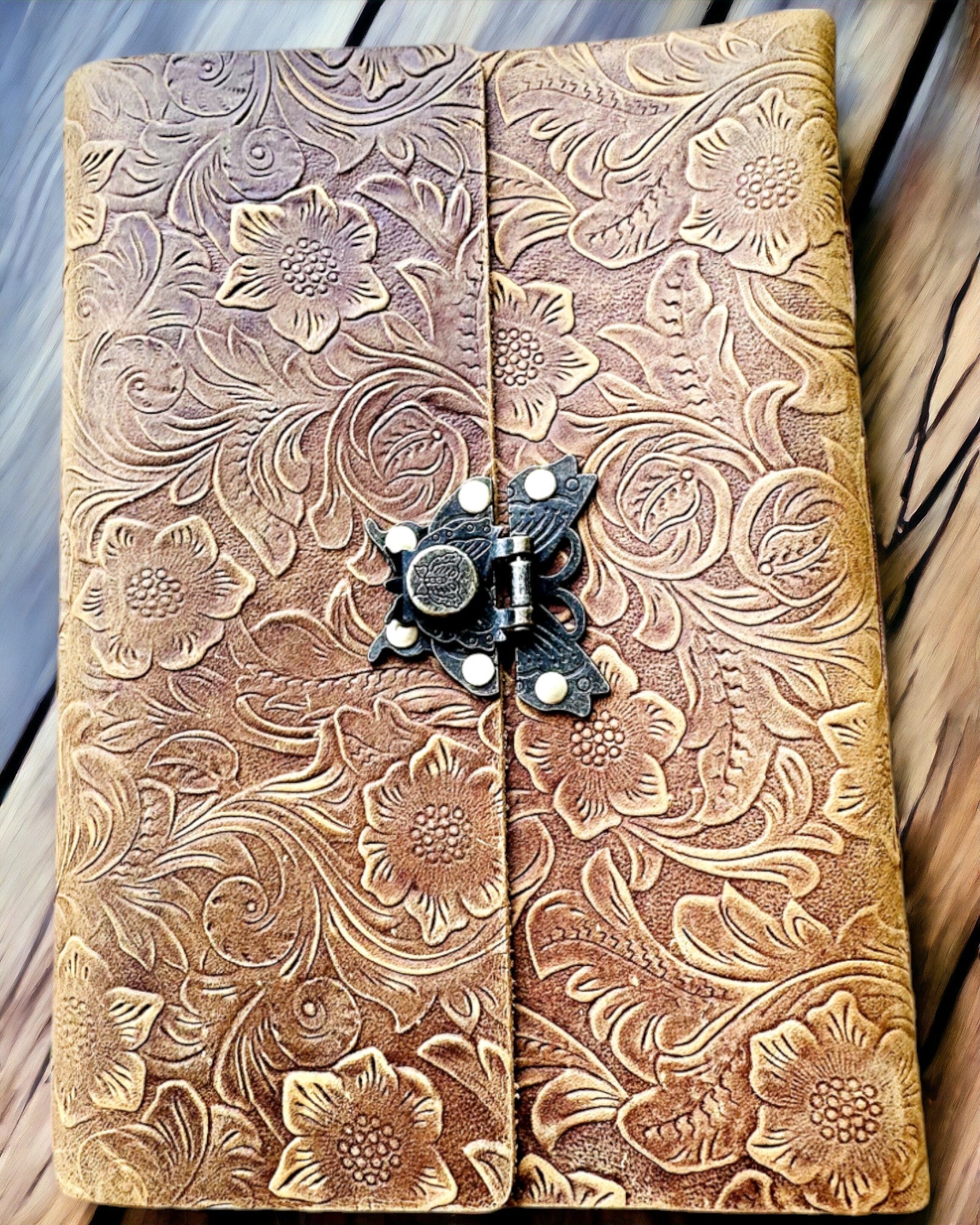 Taccuino Retrò di Lusso con Copertina in Pelle - "Vintage Elegance", 480 pagine, possibilità di personalizzazione con incisione