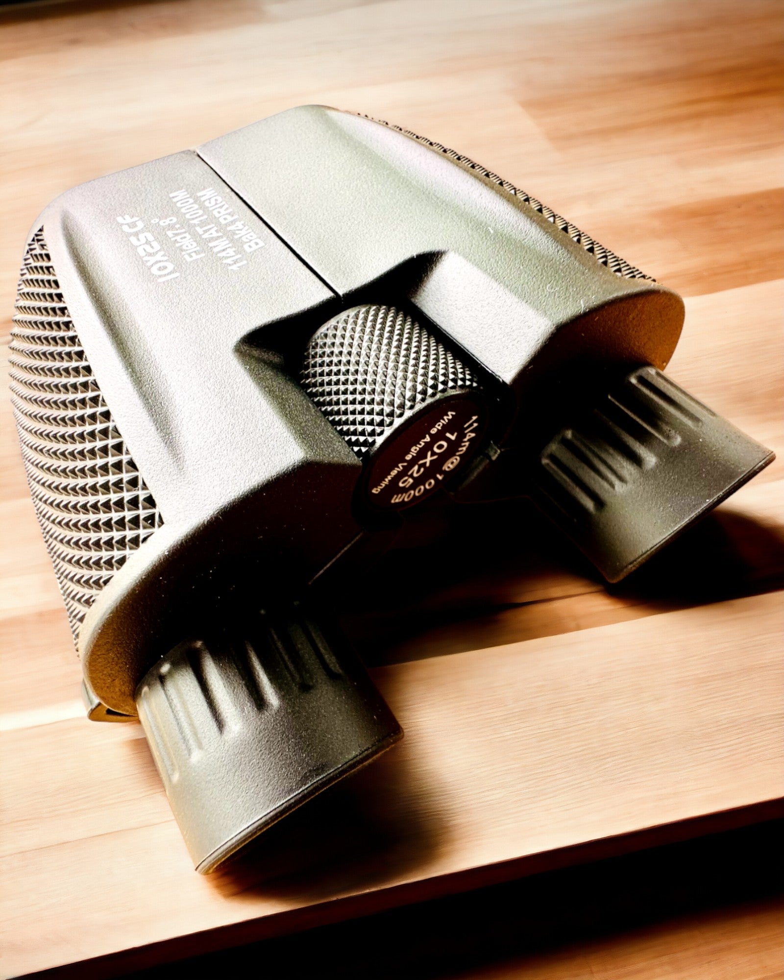 Lornetka CampMaster 10x25, possibilità di personalizzazione con incisione