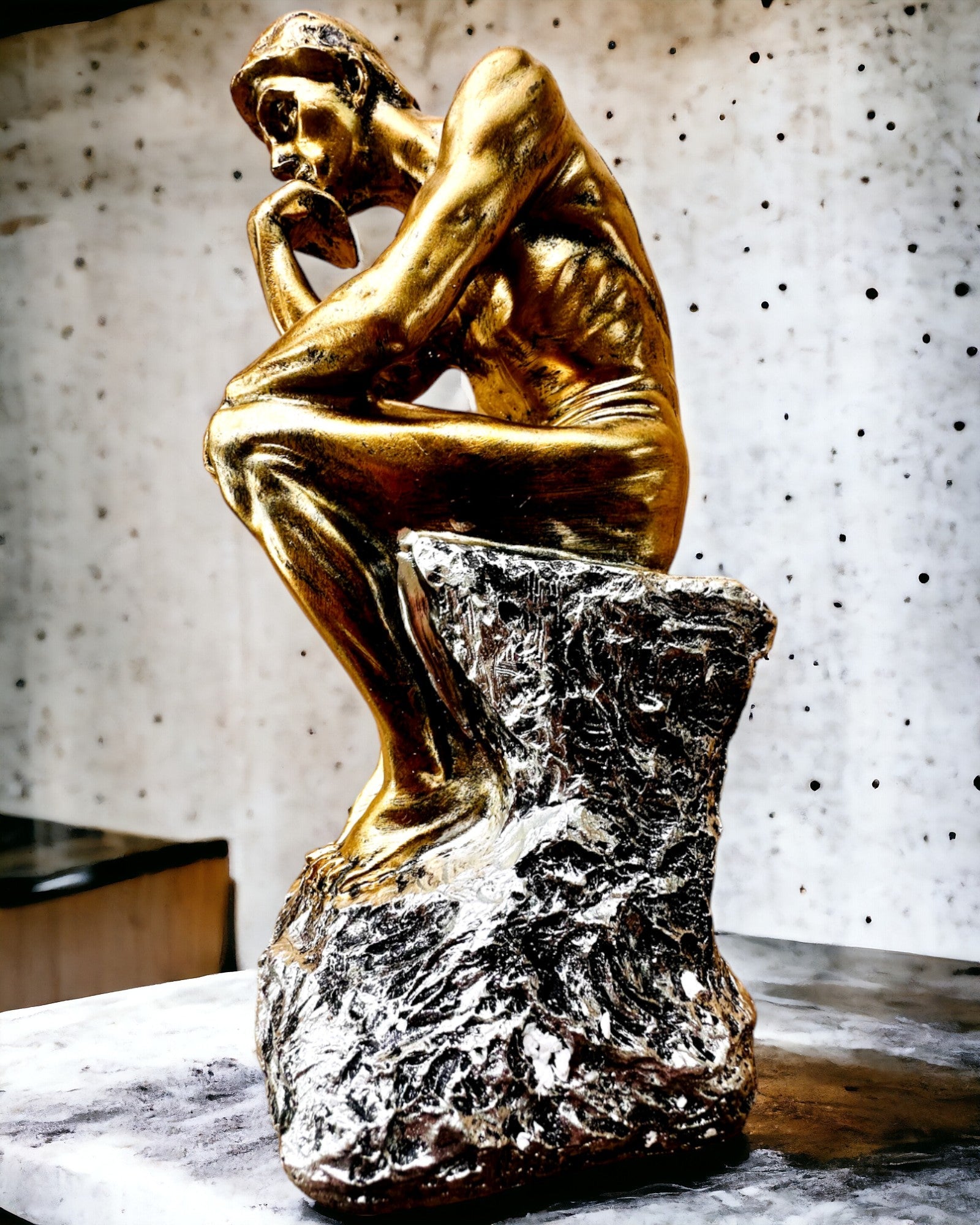 Pensatore Dorato - Statuetta in resina, personalizzazione con incisione