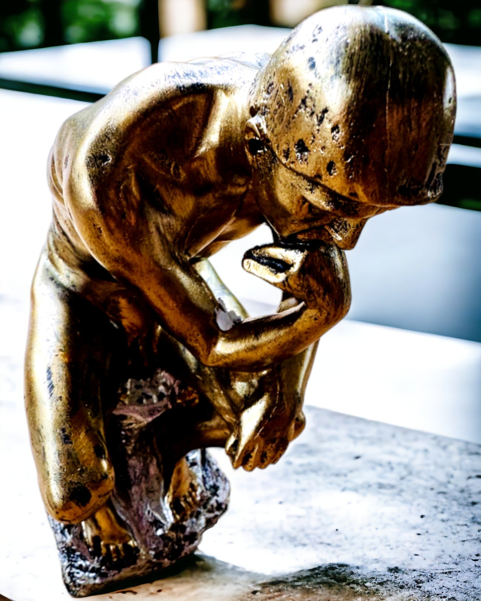 Pensatore Dorato - Statuetta in resina, personalizzazione con incisione