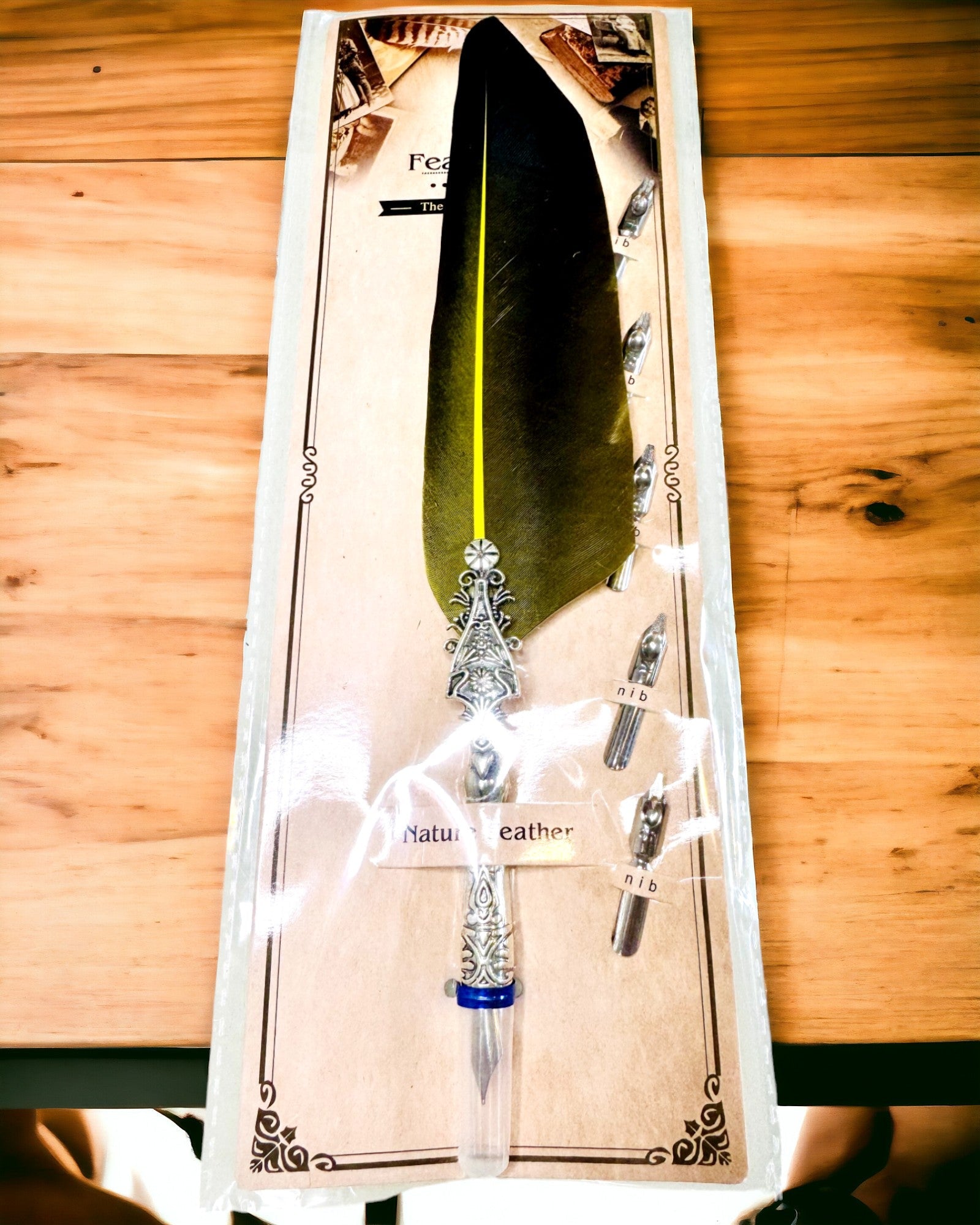 Penna per Calligrafia Vintage con Piuma d'Oca Naturale – Regalo Ideale per la Festa della Mamma o per l'Insegnante. Incisione