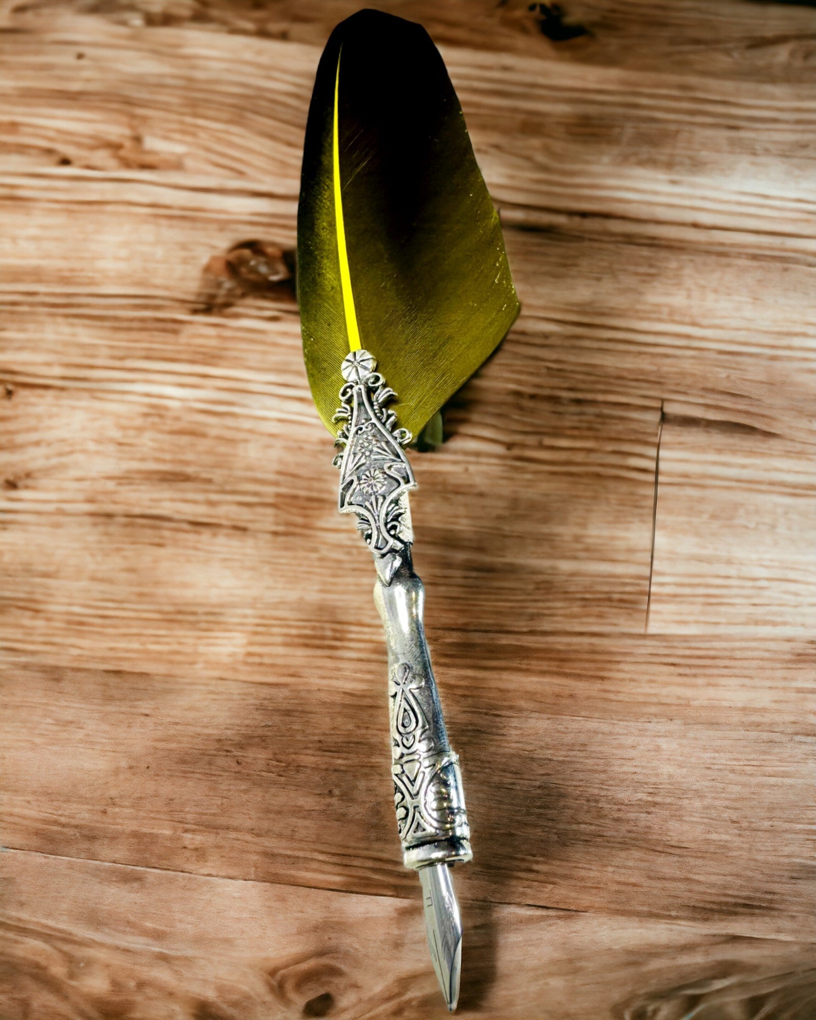 Penna per Calligrafia Vintage con Piuma d'Oca Naturale – Regalo Ideale per la Festa della Mamma o per l'Insegnante. Incisione