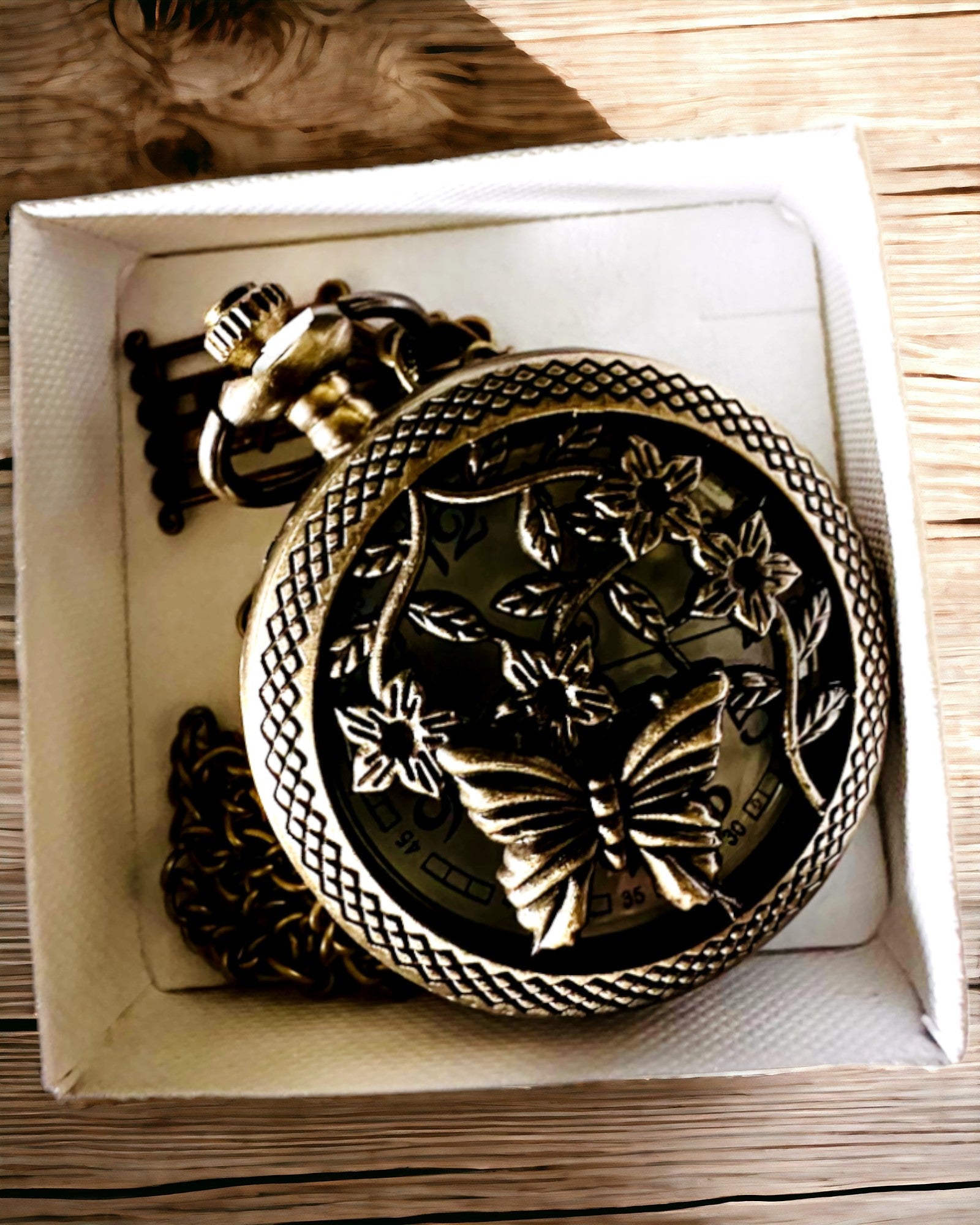 Orologio da Tasca "Eleganza Farfalla" con possibilità di personalizzazione con incisione