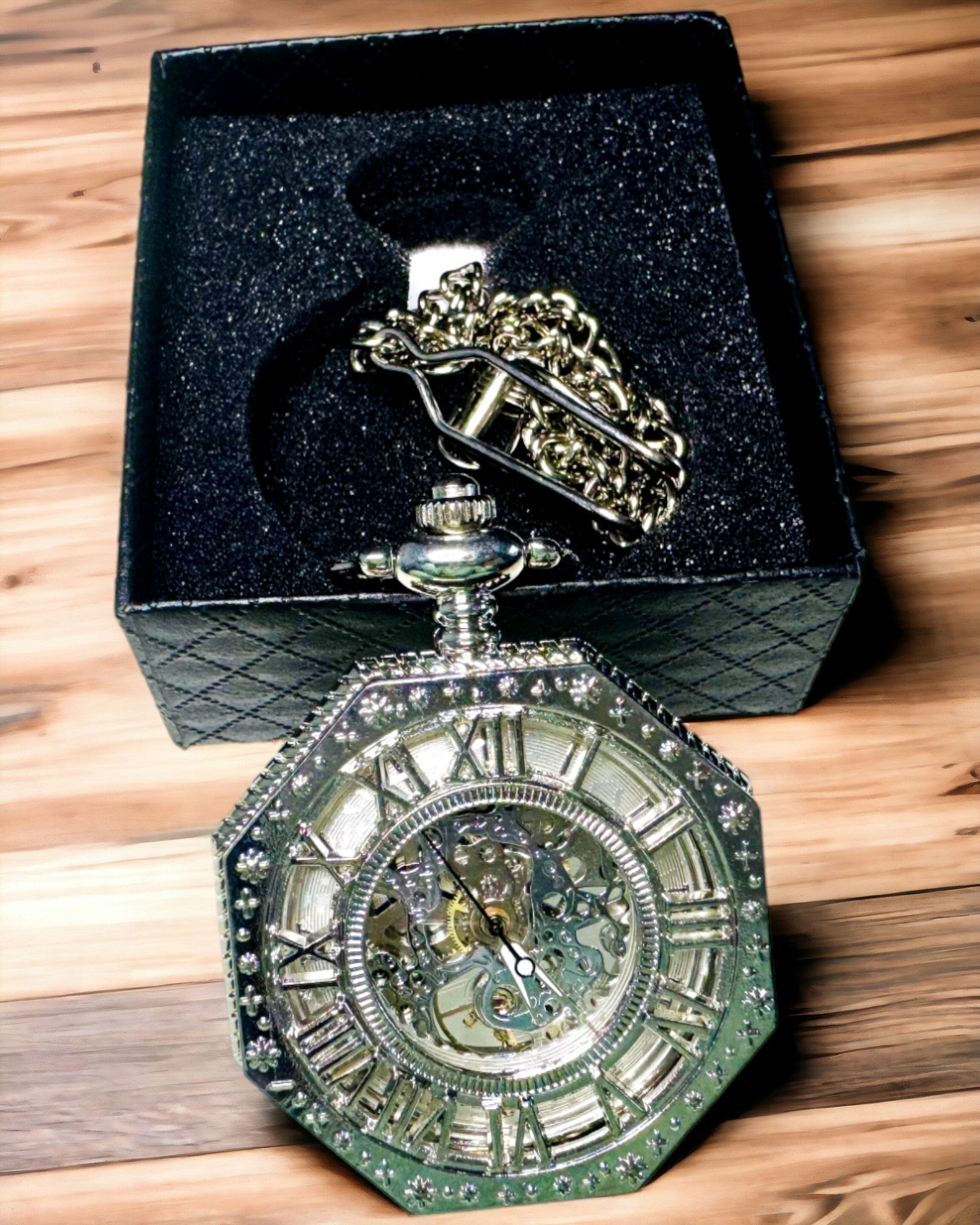 Orologio da Tasca Meccanico Ottagonale Classico in Argento con Quadrante Scheletrato in Stile Steampunk