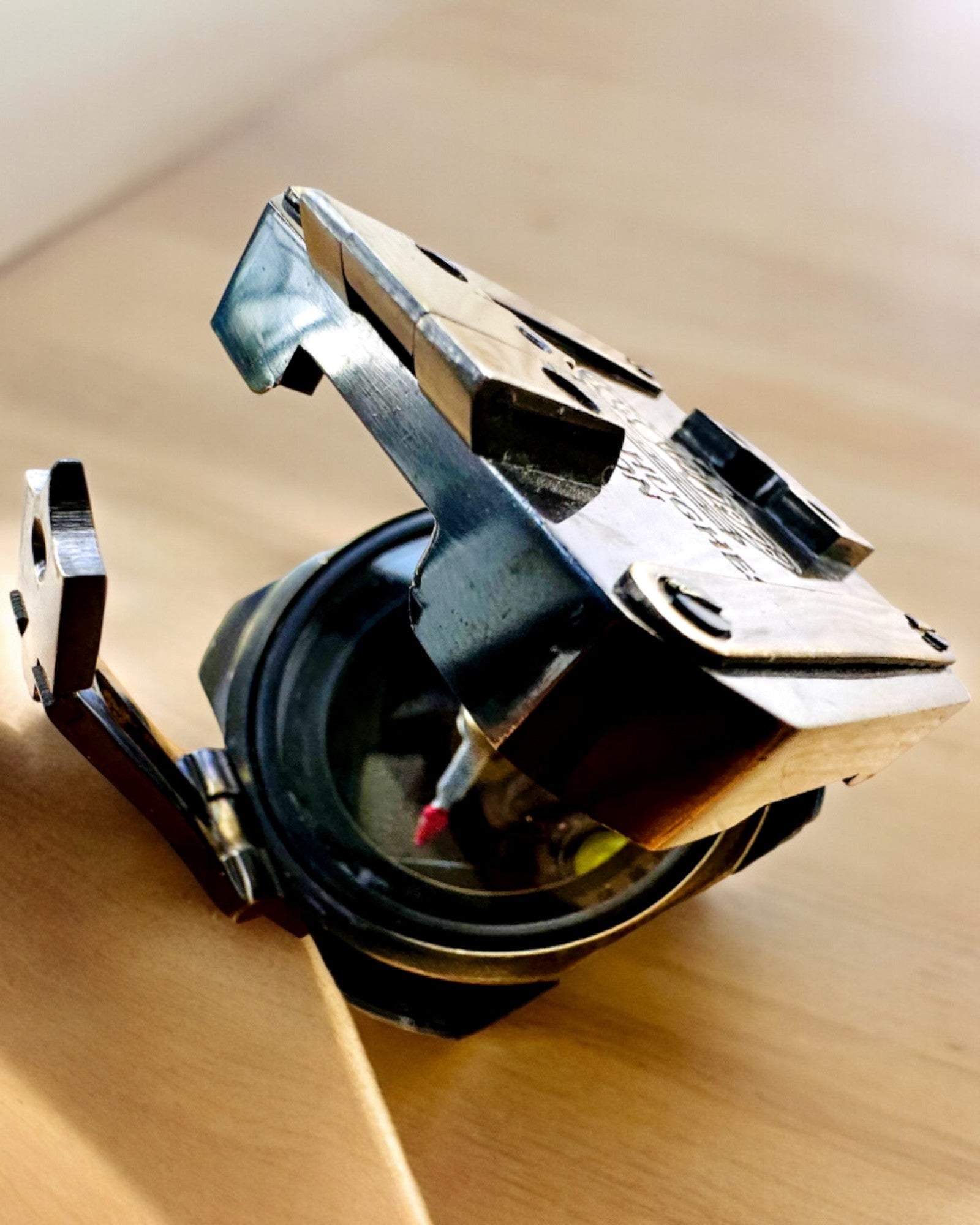 Bussola solida e premium da Capitano "Navigator" - con opzione di personalizzazione tramite incisione