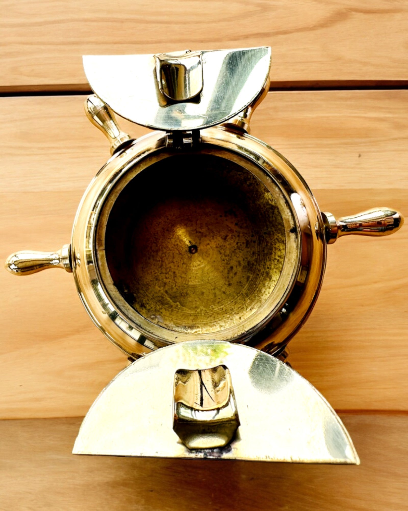 "Posacenere in Ottone da Capitano - opzione di personalizzazione per regalo con incisione, fatto a mano"