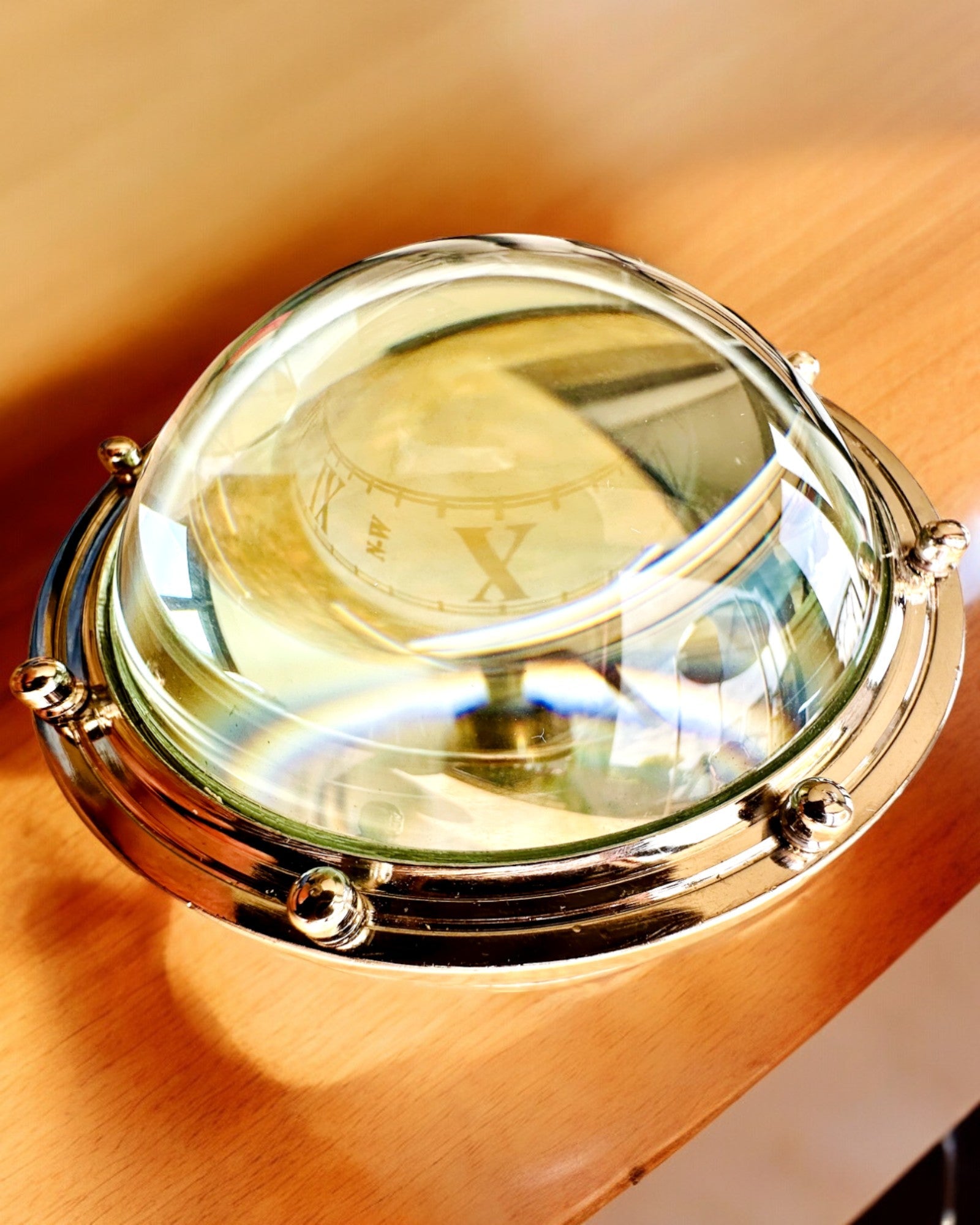 Bailey Compass Clock - Elegante Orologio con motivo Bussola con Possibilità di Incisione