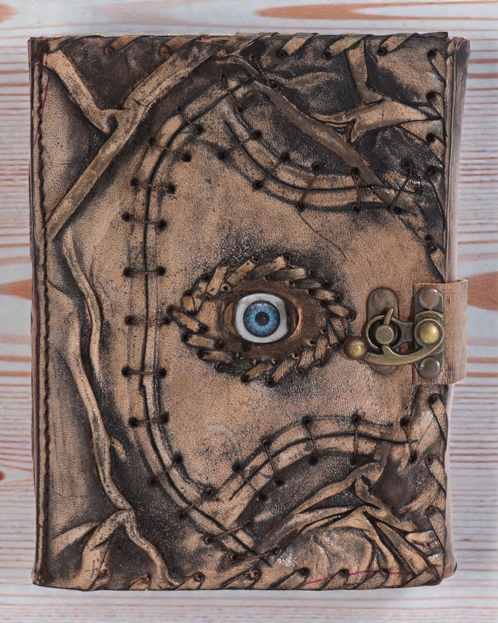 Taccuino in pelle marrone – Malocchio – 17 × 12,5 cm | 160 pagine, bordi anticati