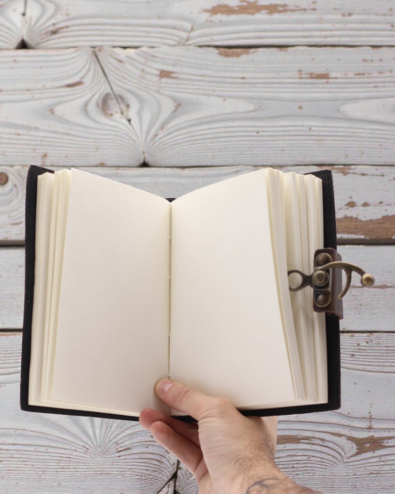 Taccuino motivazionale in pelle “Non rinunciare mai ai tuoi sogni” – 17,8 × 12,7 cm