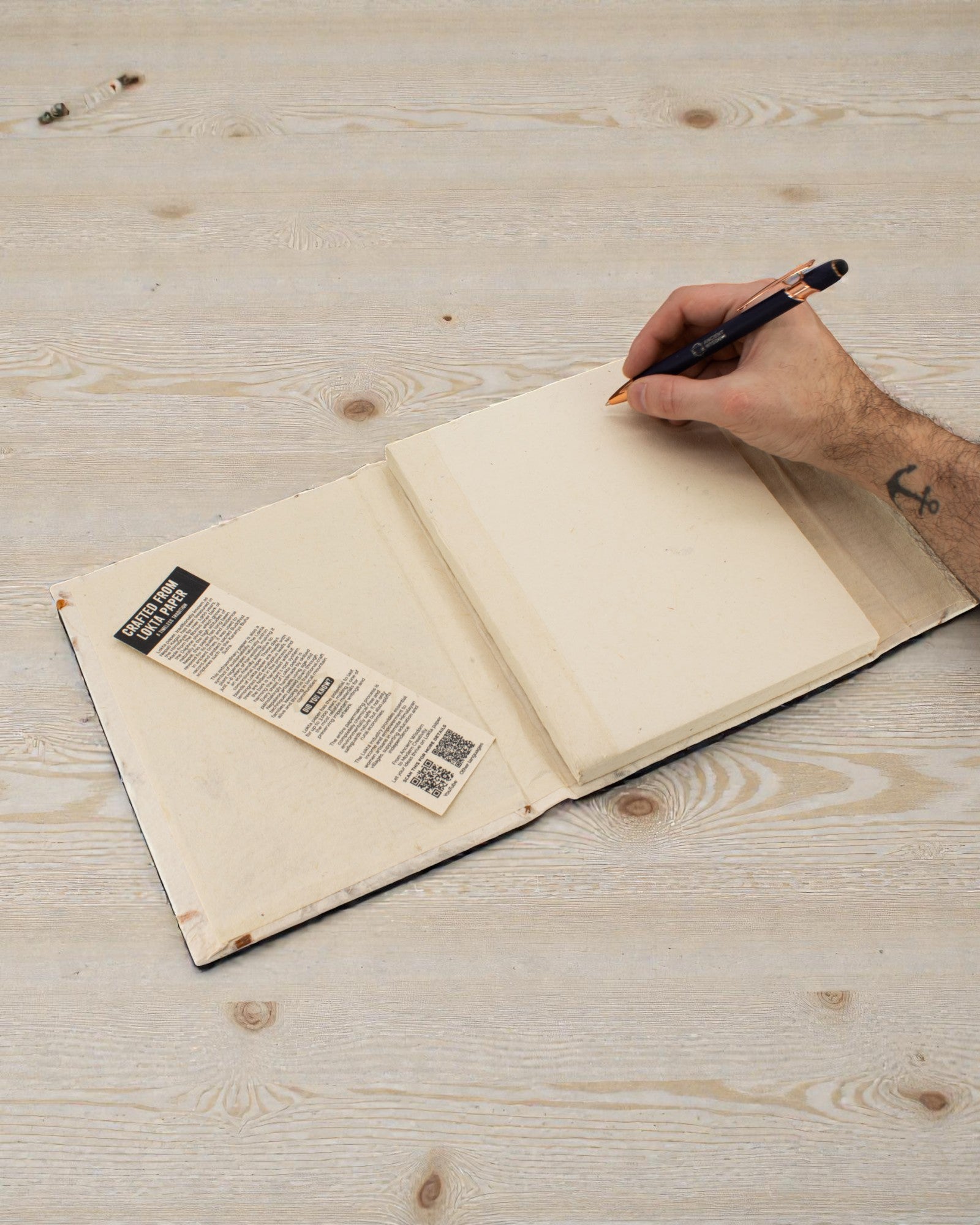 Grande taccuino Lokta Fioritura botanica – Fiori (45 fogli, 21 x 15 cm)