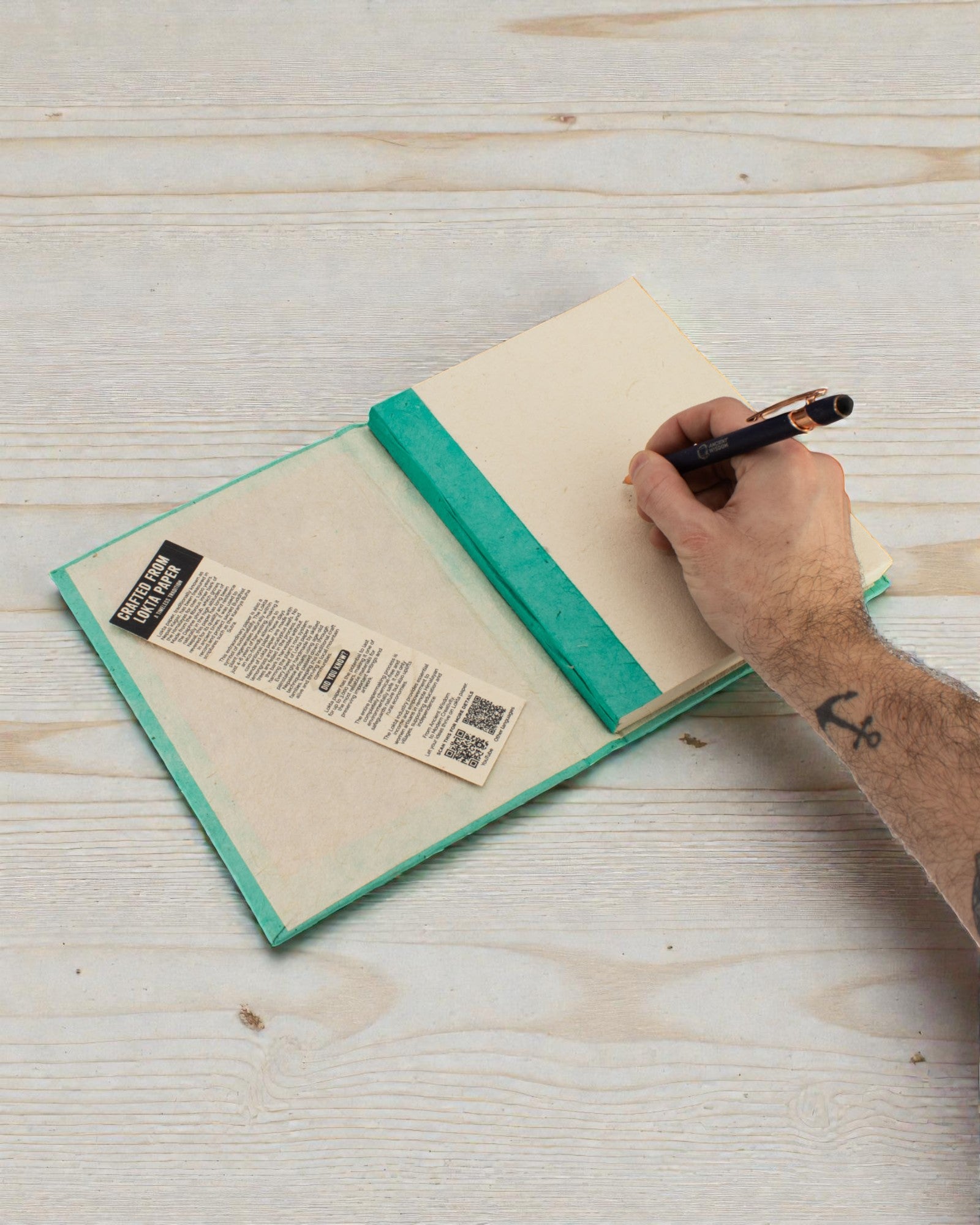 Taccuino artistico Lokta Mosaico – mini piastrelle turchesi (45 fogli, 21 x 15 cm)