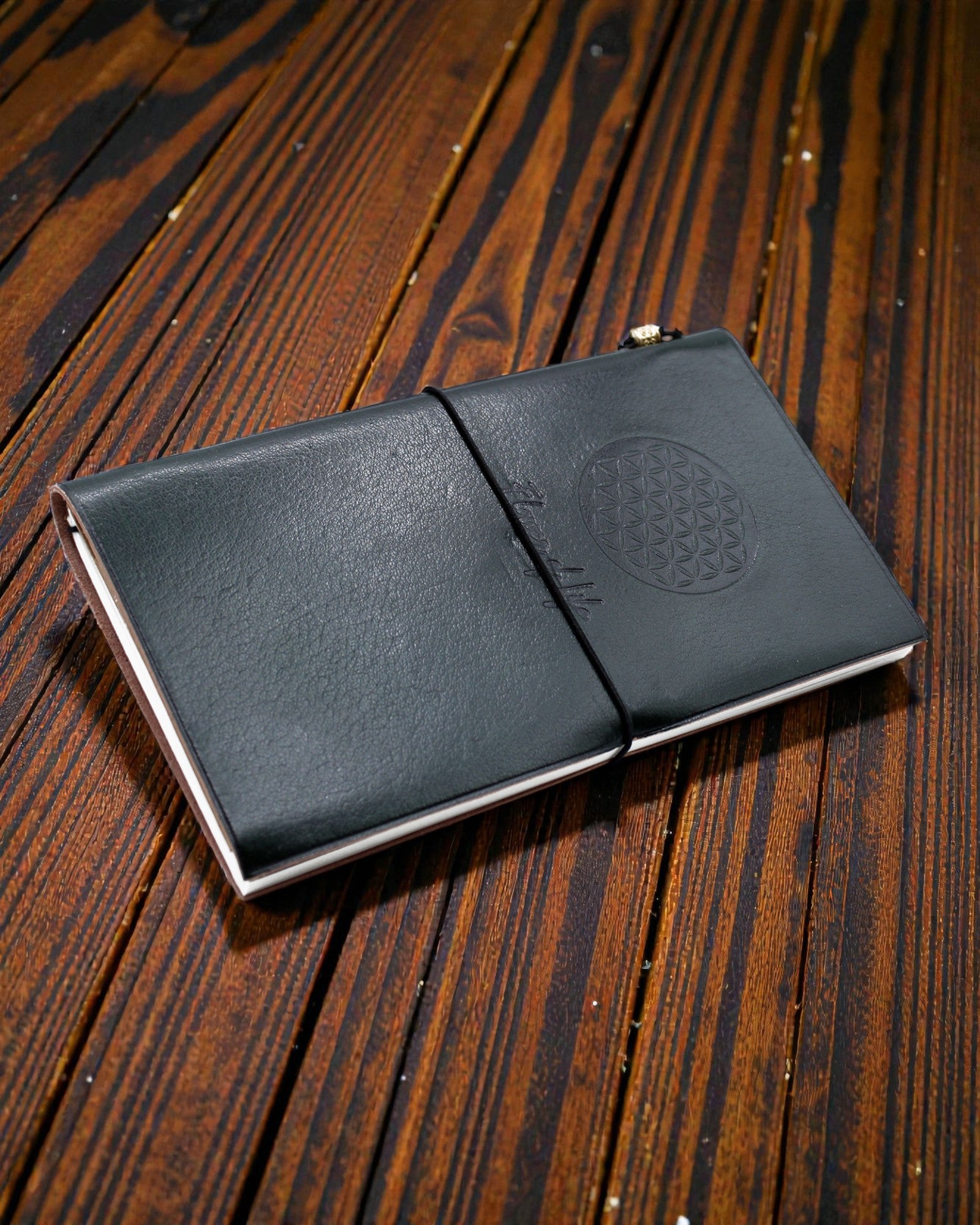 Taccuino in pelle fatto a mano Fioritura Sacra – Fiore della Vita (80 pagine)