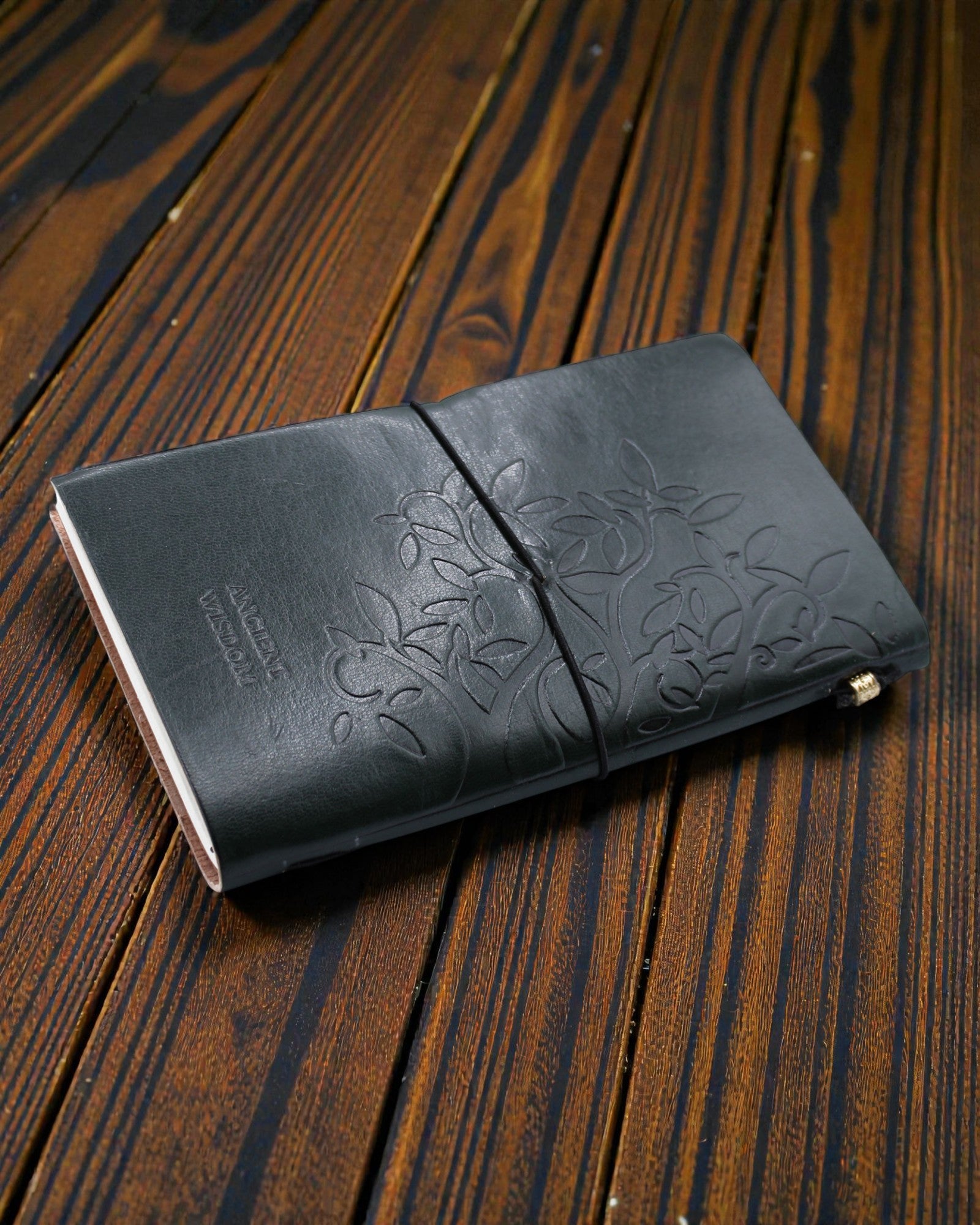 Taccuino in pelle fatto a mano Saggezza Verde – Albero della Vita (80 pagine)