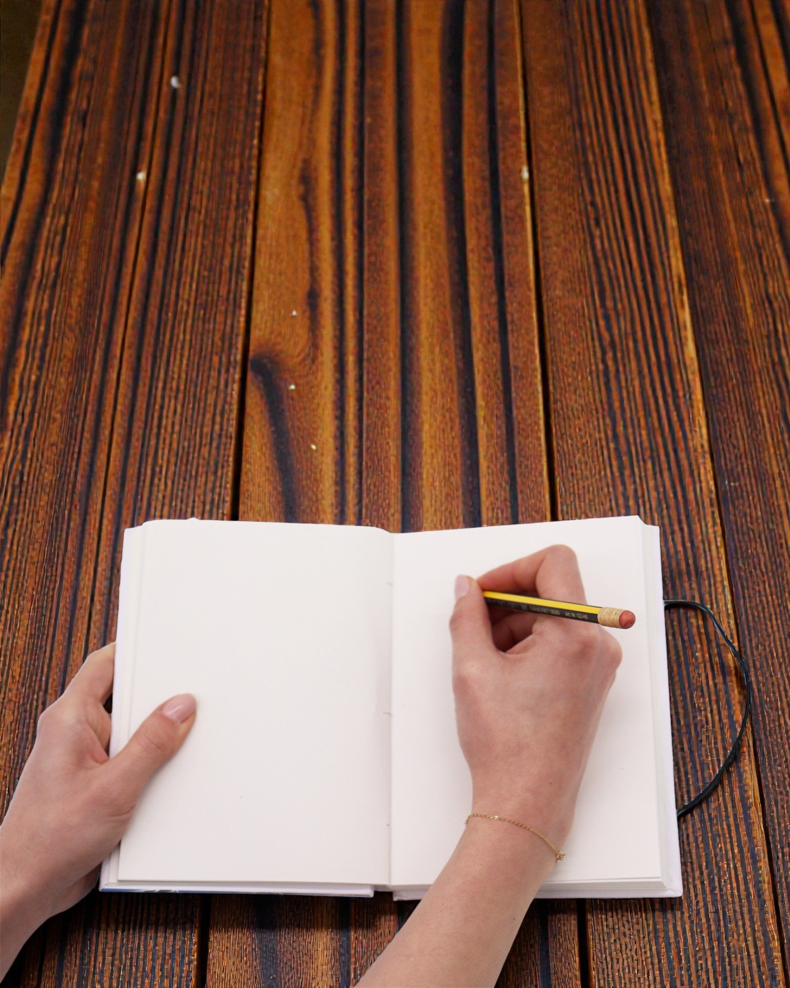 Waves Together – piccolo taccuino con cinturino e bottone in cocco 18 × 12,5 cm, 200 pagine