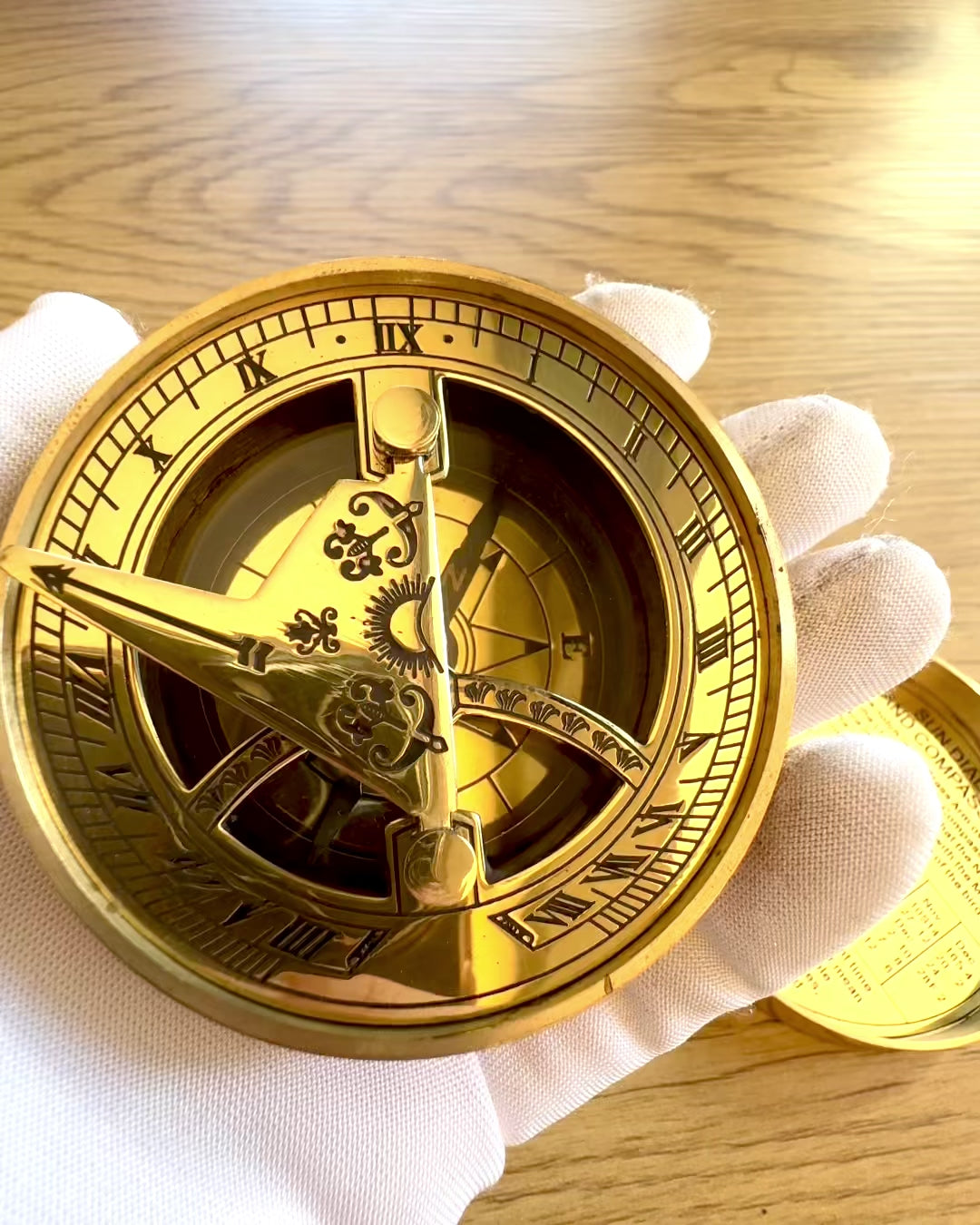 Bussola Solare Voyager 7cm – orologio solare in ottone con bussola, personalizzazione con incisione per regalo