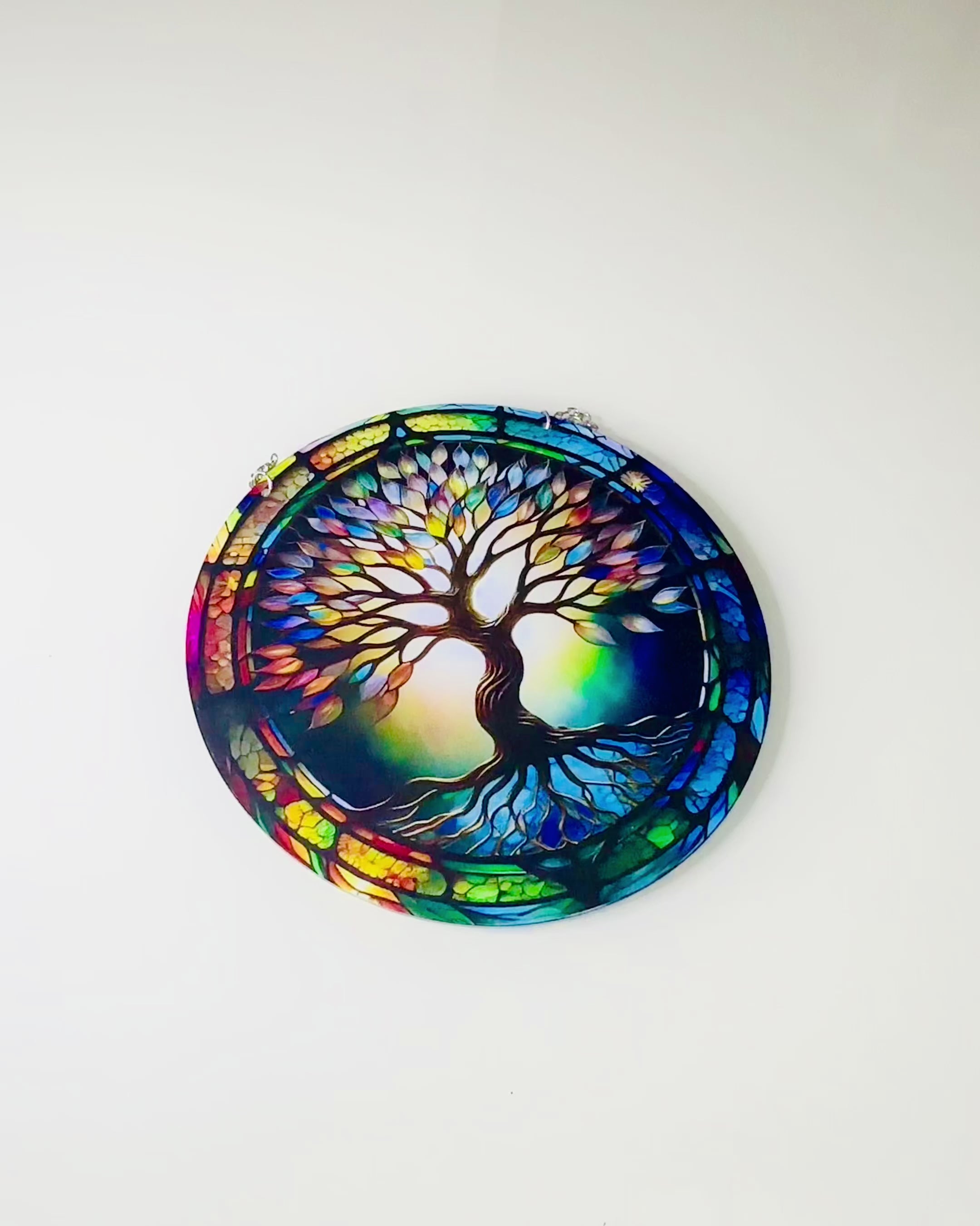 Pendente Prismatico Solare 'Albero della Vita' - Decorazione Colorata per Finestra