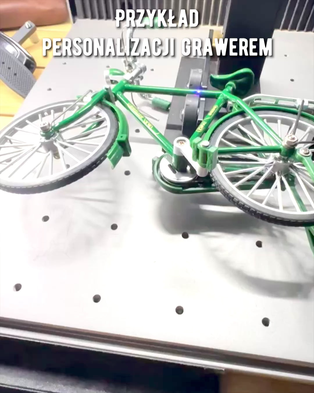 Modello di bicicletta "Retro Classic" - Miniatura con Incisione, ideale come regalo