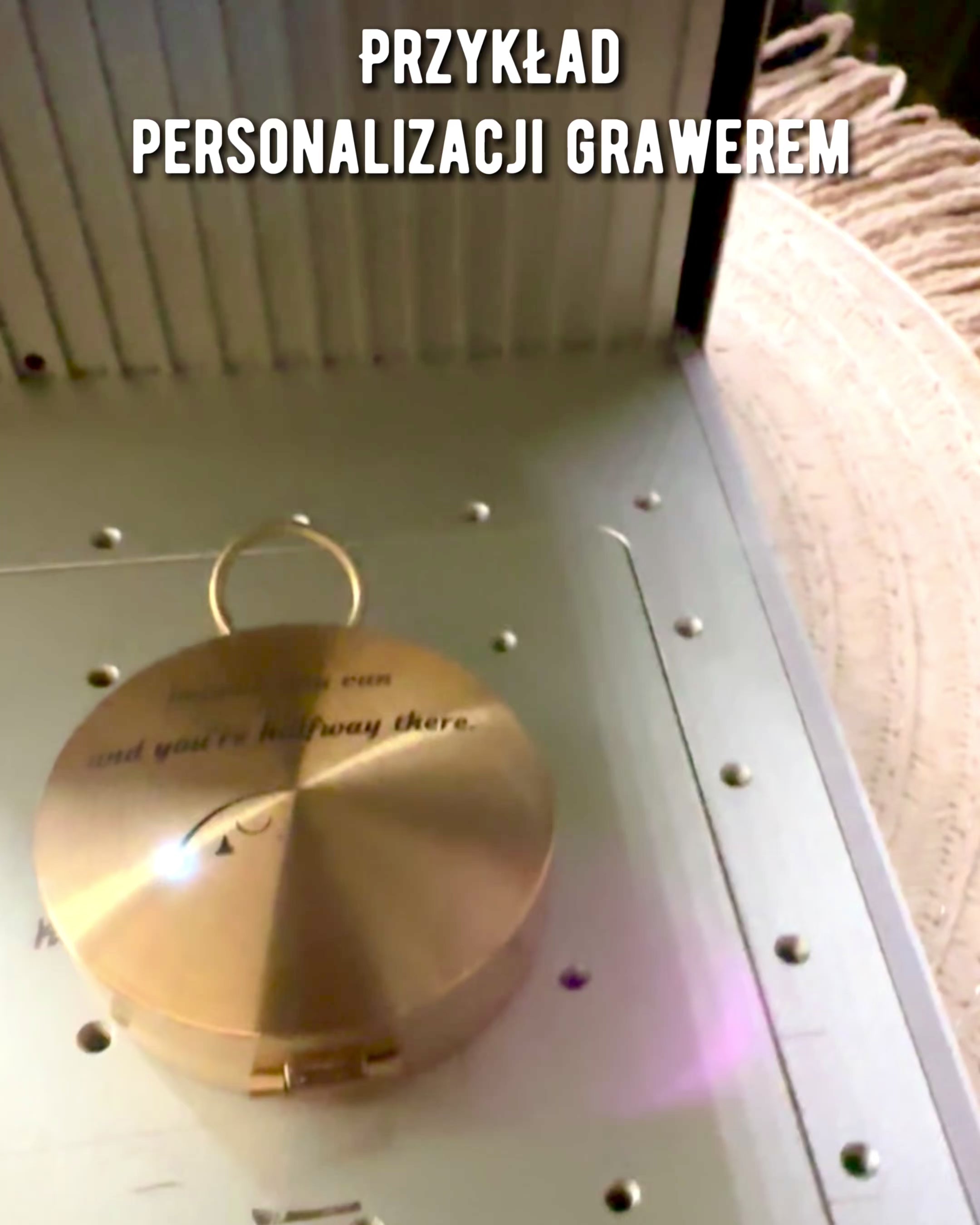 Bussola da Navigazione in Stile Retrò – Strumento Portatile e Preciso per Determinare la Direzione per Viaggiatori ed Esploratori. Incisione, personalizzazione.