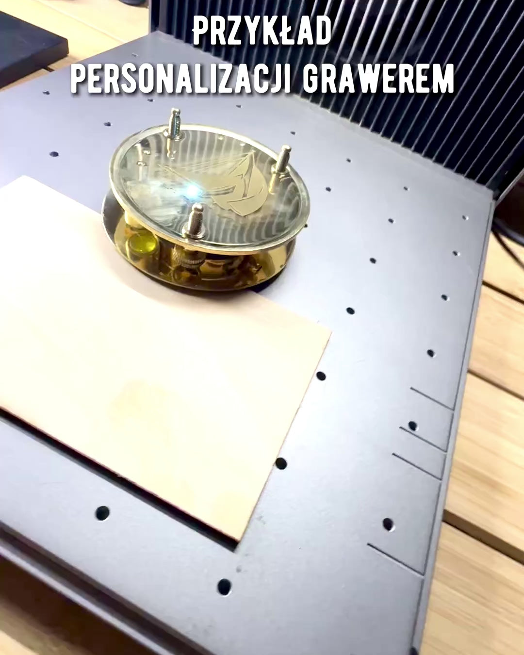 Bussola del Capitano "Odkrywca 2" - possibilità di personalizzazione con incisione per regalo, 2 varianti di colore a scelta