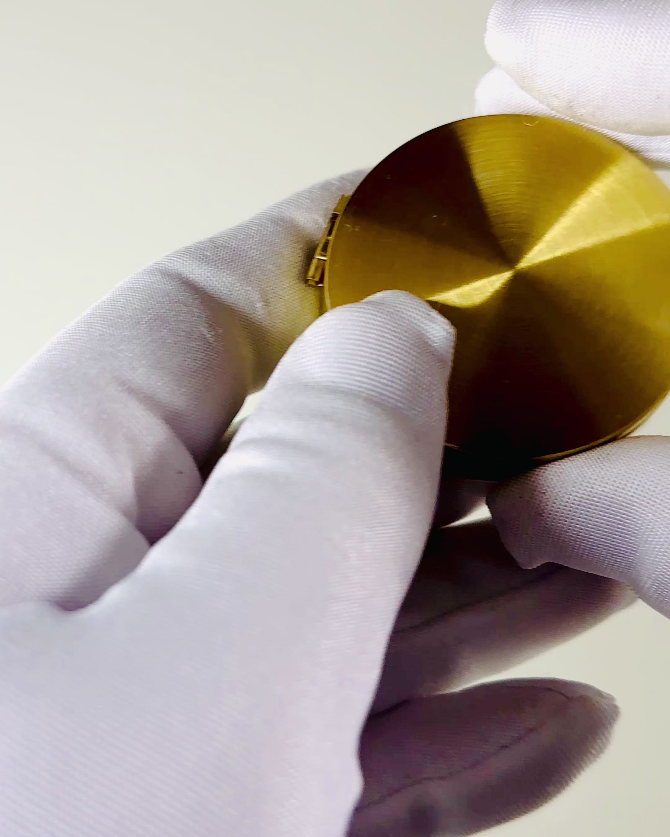 Bussola da Navigazione in Stile Retrò – Strumento Portatile e Preciso per Determinare la Direzione per Viaggiatori ed Esploratori. Incisione, personalizzazione.