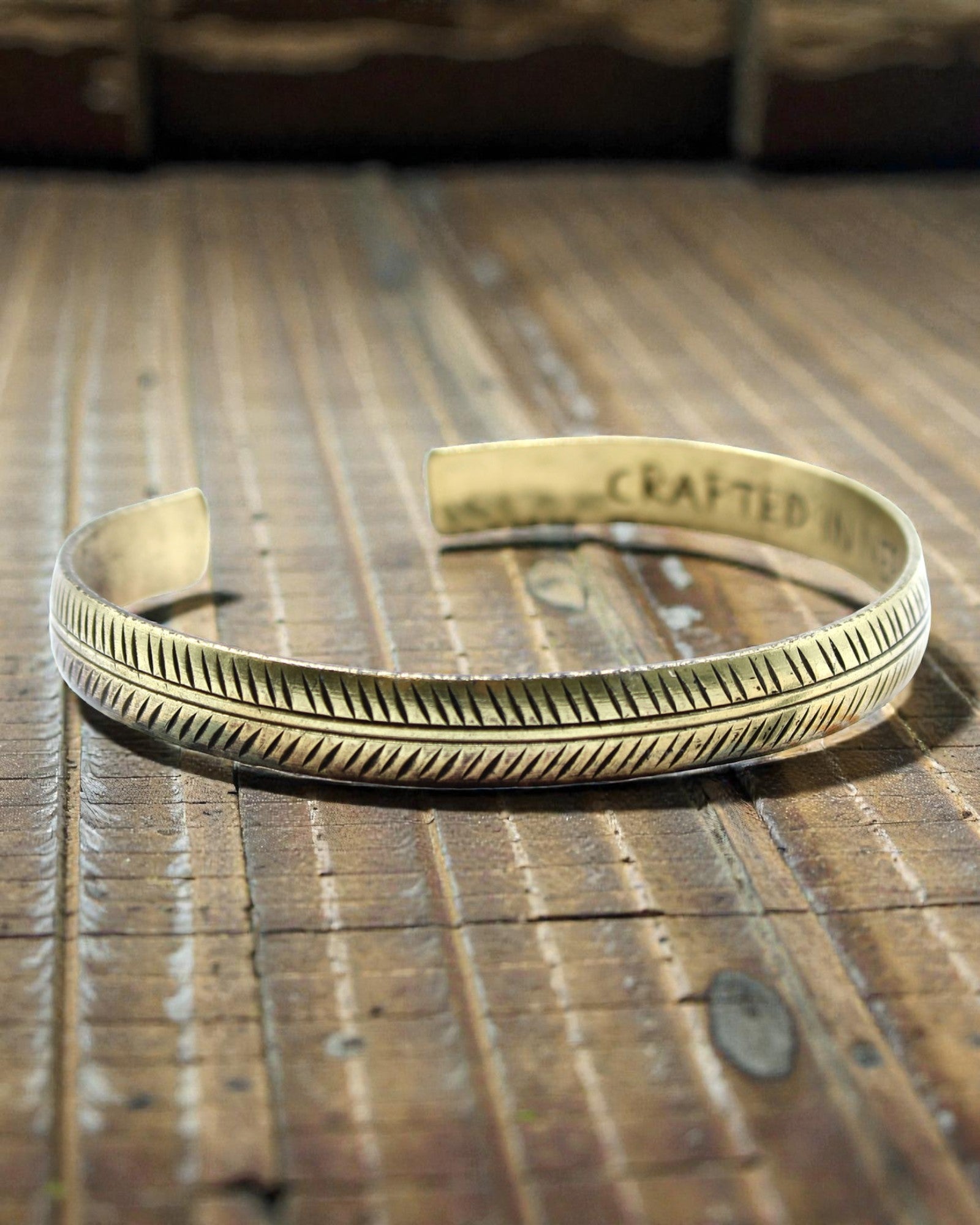 Bracciale Tibetano in Ottone Natura Sottile – Foglia Stretta