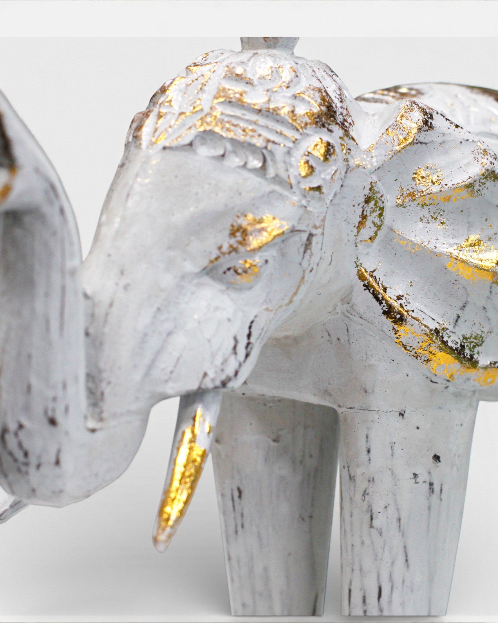 Scultura di Elefante 24 cm – Bianco e Oro