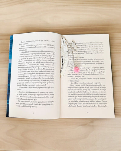 Segnalibro Creativo in Stile Retrò con Motivo di Piuma e Farfalla – Elegante Regalo Promozionale, Colore Argento/Blu