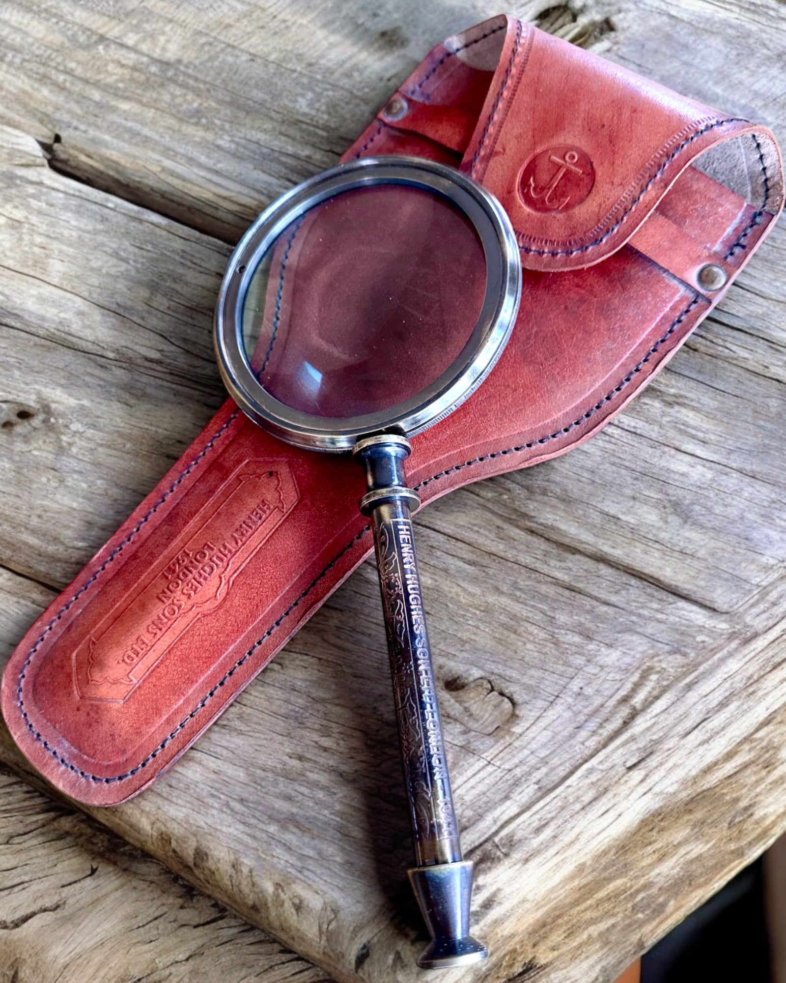 Lente d'Ingrandimento in Ottone Navigator 1941 con Custodia in Pelle – Fatto a Mano, Premium, possibilità di personalizzazione per regalo