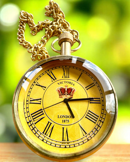 Orologio da Tasca "Victoria Crown" – In Ottone, Fatto a Mano in India, 5 cm di larghezza, meccanismo giapponese, possibilità di personalizzazione con incisione per regalo