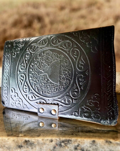 Diario Premium, Motivo Antico, Taccuino in Pelle "Cronaca Magica" 200 pagine, 2 varianti a scelta, personalizzazione con incisione