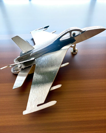 Modello in Metallo del Caccia "SkyRaptor" – acciaio inossidabile, incisione personalizzata per regalo