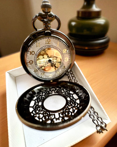 Orologio da Tasca Nero "Midnight Elegance", personalizzazione per regalo con incisione