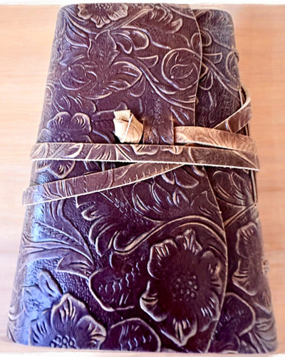 Taccuino Premium in Pelle "Eleganza della Natura" - 200 pagine, 120g, notes, album da disegno, 2 colori a scelta, personalizzazione con incisione