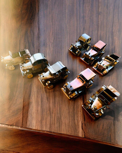 Auto classica retrò, automobile, in ferro - Collezione "Vintage Drive", modello di auto, personalizzazione con incisione per regalo