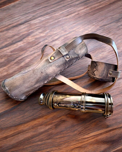 Lunetta Premium "Voyager" con Lunetta Incisa e Custodia in Pelle Naturale, possibilità di personalizzazione con incisione per regalo