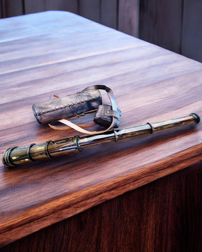 Lunetta Premium "Voyager" con Lunetta Incisa e Custodia in Pelle Naturale, possibilità di personalizzazione con incisione per regalo