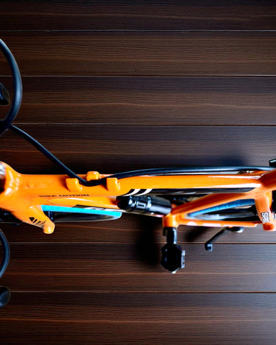 Modello in miniatura in metallo Bicicletta da collezione "Speed Rider 1.2" – personalizzazione con incisione per regalo, 2 varianti di colore