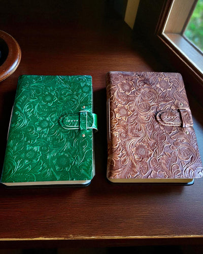 Taccuino Vintage in Pelle "Floralis" – stampato a mano, 400 pagine, possibilità di incisione, 2 varianti