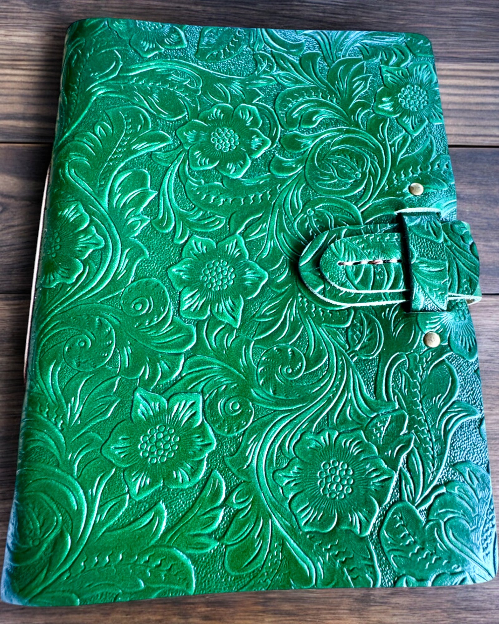 Taccuino Vintage in Pelle "Floralis" – stampato a mano, 400 pagine, possibilità di incisione, 2 varianti