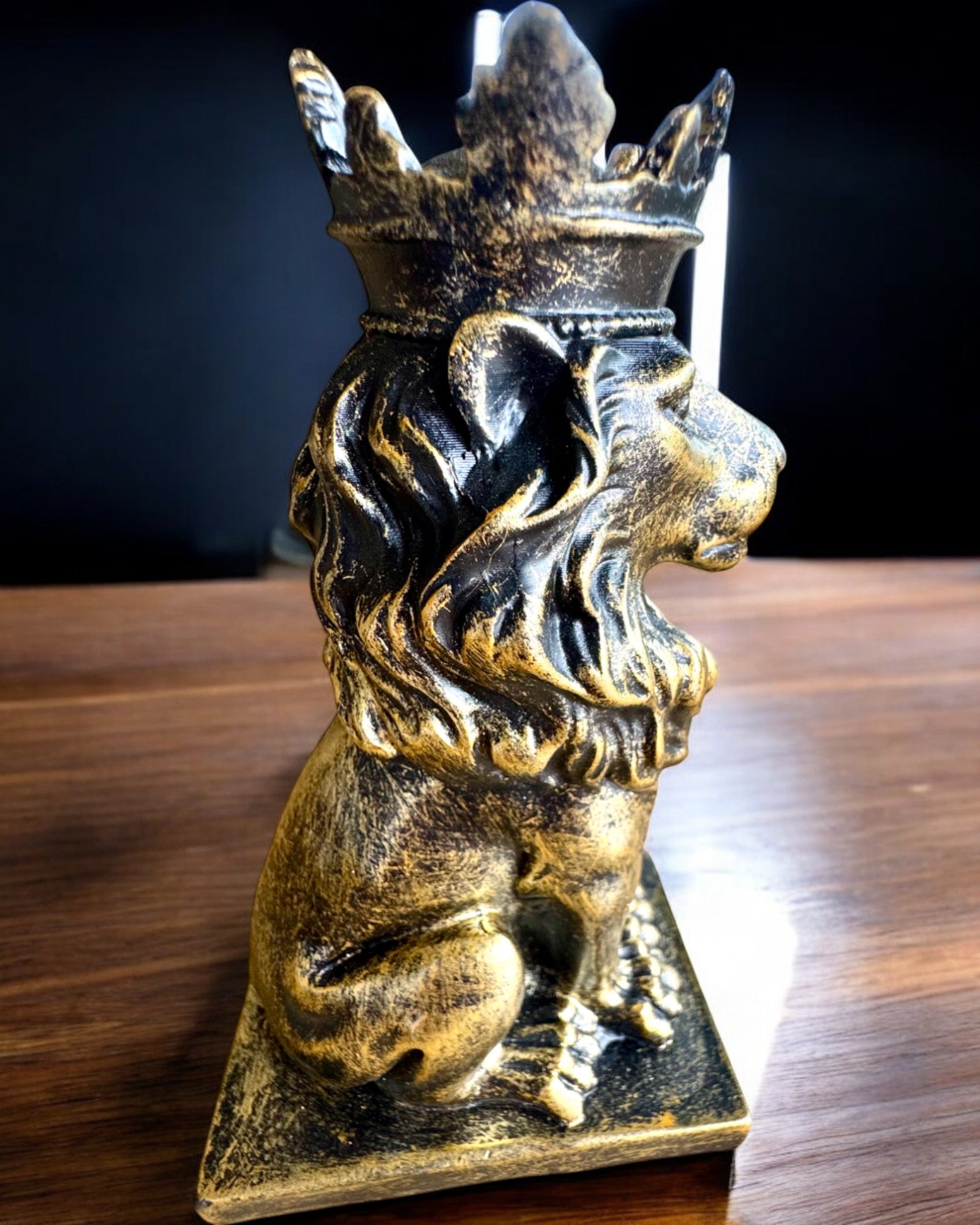 Il Re Leone – Figurina decorativa compatta da 14,5 cm con opzione di incisione per regalo