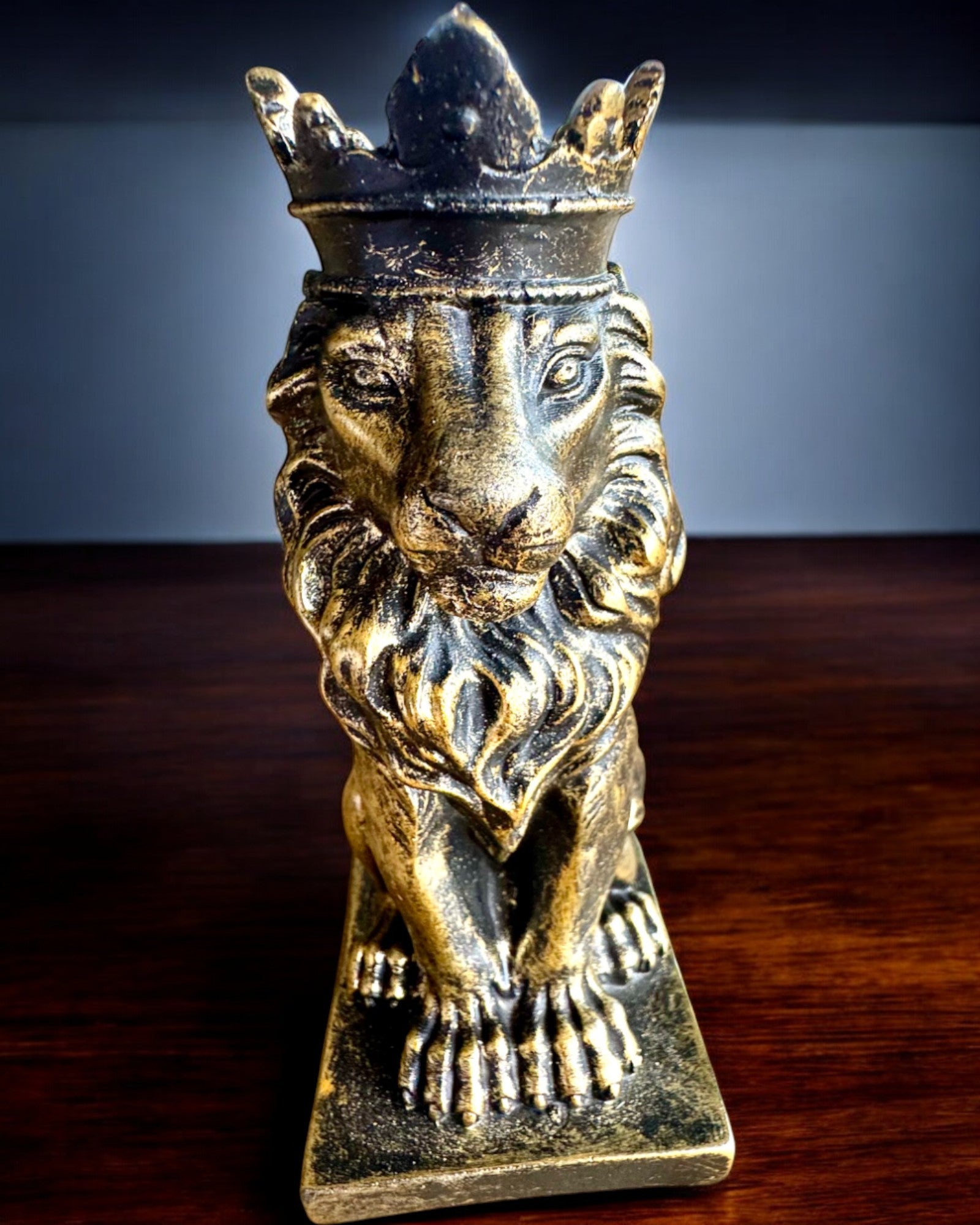 Il Re Leone – Figurina decorativa compatta da 14,5 cm con opzione di incisione per regalo
