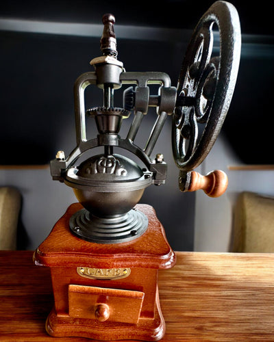 Macinacaffè retrò "Vintage Café" 27 cm di altezza, con possibilità di personalizzazione con incisione per regalo