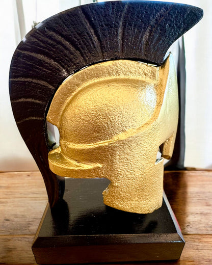 Elmo Spartan Premium – scultura decorativa realizzata a mano, possibilità di personalizzazione con incisione per regalo