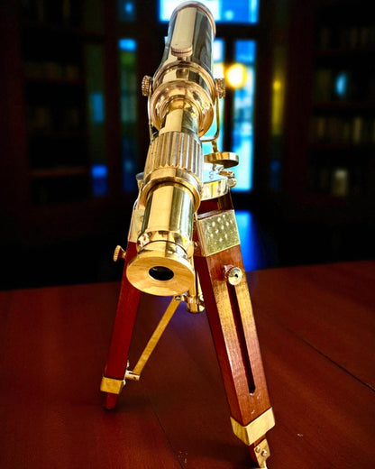 Cannocchiale Celestial su supporto in legno 41 cm, possibilità di personalizzazione con incisione come regalo