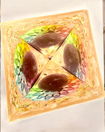 Piramide Energetica orgonite Piramide dell'Energia "Armonia della Luce" - Cristallina, per regalo