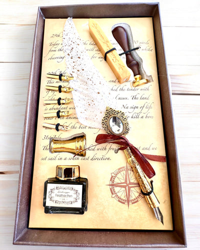 Set Calligrafico "Eleganza in Pratica" con Opzione di Incisione, per regalo. 2 varianti di colore a scelta